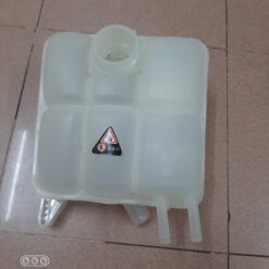 Bình nước phụ Ford Forcus
