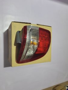 Đèn lái trái Fortuner
