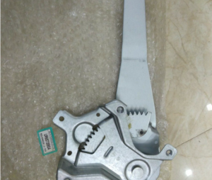  Compa lên kính sau Ford Everest