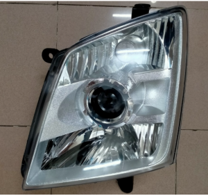 Đèn pha phải Isuzu Dmax