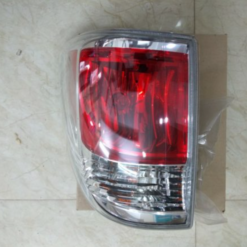 Đèn hậu ngoài trái Mazda BT50 