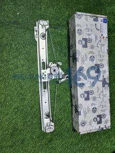 Compa lên kính Bmw 318