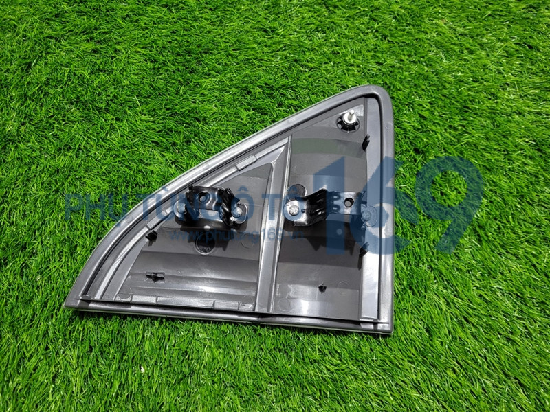 Đèn hậu trong phải Bt50 Đèn hậu trong phải Bt50