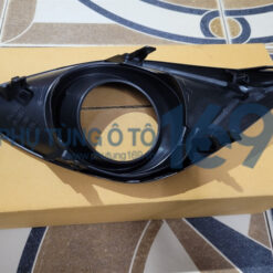 Ốp đèn gầm Mazda2